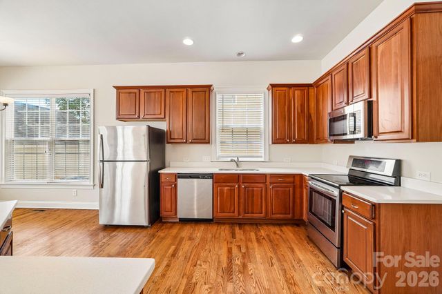 1001 Gainsborough Drive, Matthews, NC 28104