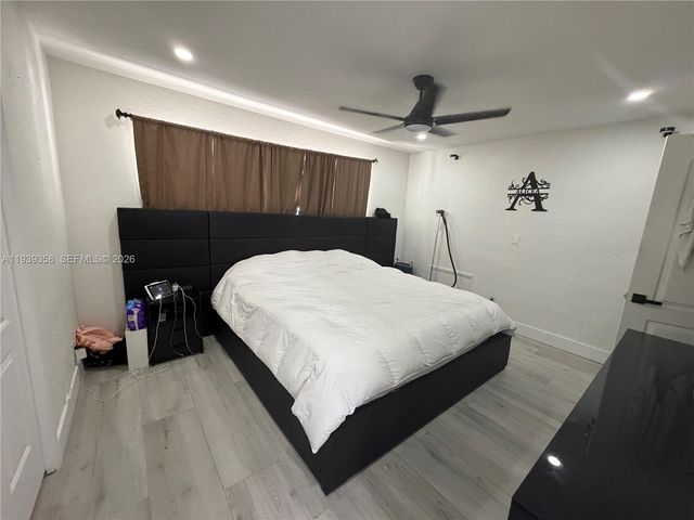 660 SW 30th Ter, Fort Lauderdale, FL 33312