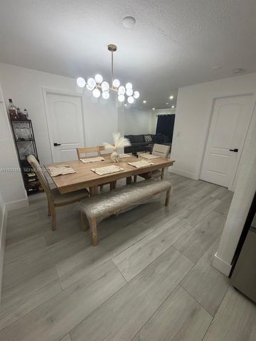 660 SW 30th Ter, Fort Lauderdale, FL 33312