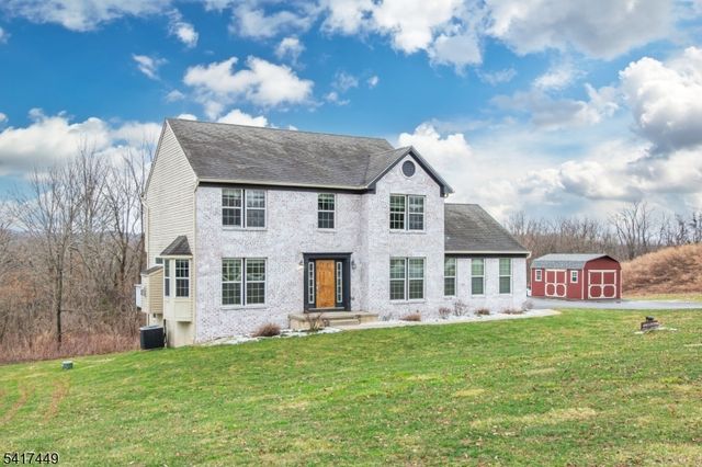 5 Sterling Dr, Wantage Twp., NJ 07461