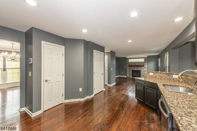 5 Sterling Dr, Wantage Twp., NJ 07461