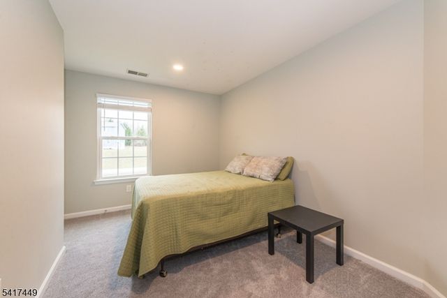 5 Sterling Dr, Wantage Twp., NJ 07461