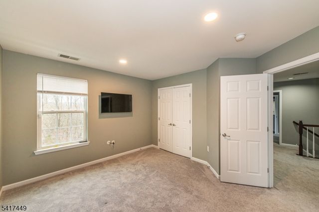 5 Sterling Dr, Wantage Twp., NJ 07461