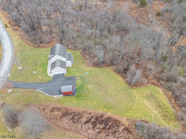 5 Sterling Dr, Wantage Twp., NJ 07461