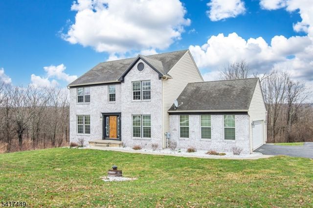 5 Sterling Dr, Wantage Twp., NJ 07461