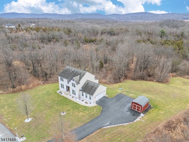 5 Sterling Dr, Wantage Twp., NJ 07461