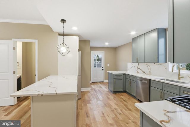 1911 HALETHORPE, Halethorpe, MD 21227