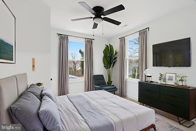 1911 HALETHORPE, Halethorpe, MD 21227