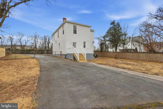 1911 HALETHORPE, Halethorpe, MD 21227