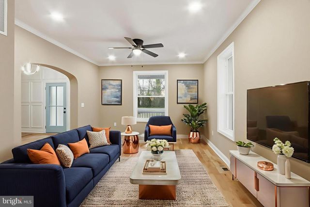 1911 HALETHORPE, Halethorpe, MD 21227