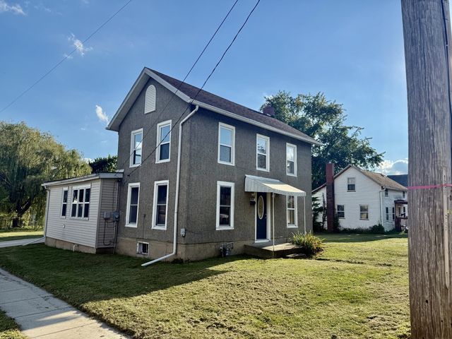 2302 1st Street, Peru, IL 61354