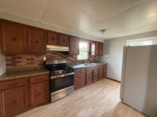 2302 1st Street, Peru, IL 61354