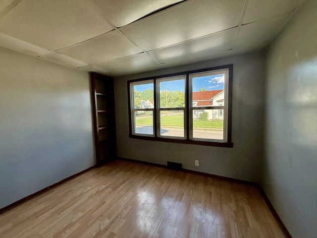 2302 1st Street, Peru, IL 61354