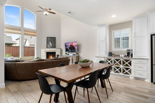 2825 London, The Colony, TX 75056