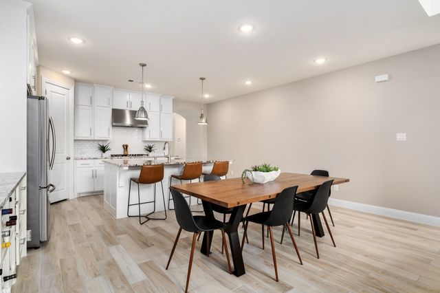 2825 London, The Colony, TX 75056