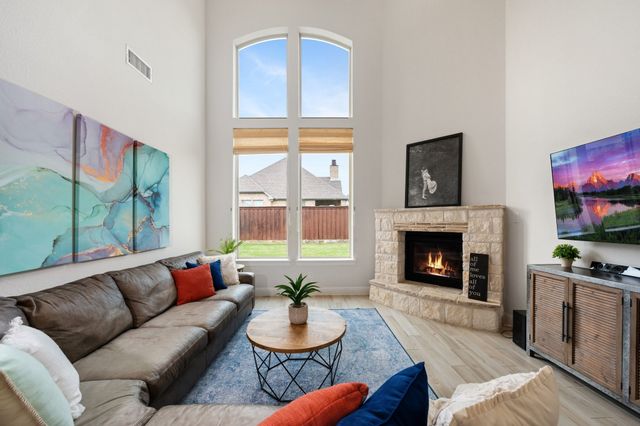 2825 London, The Colony, TX 75056