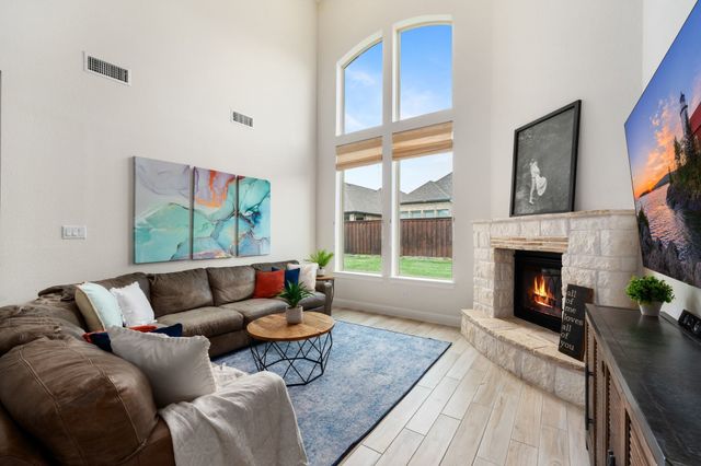 2825 London, The Colony, TX 75056