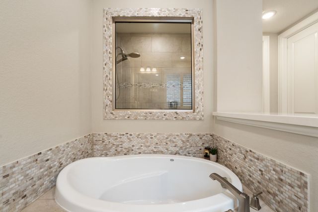 2825 London, The Colony, TX 75056