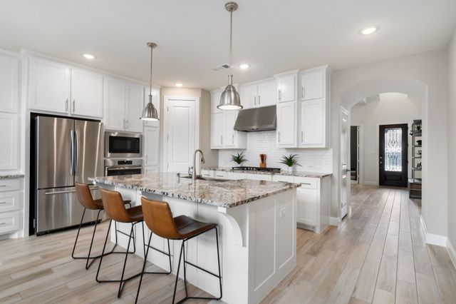 2825 London, The Colony, TX 75056