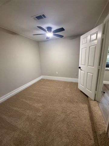 2115 Dewberry Lane, Pasadena, TX 77502