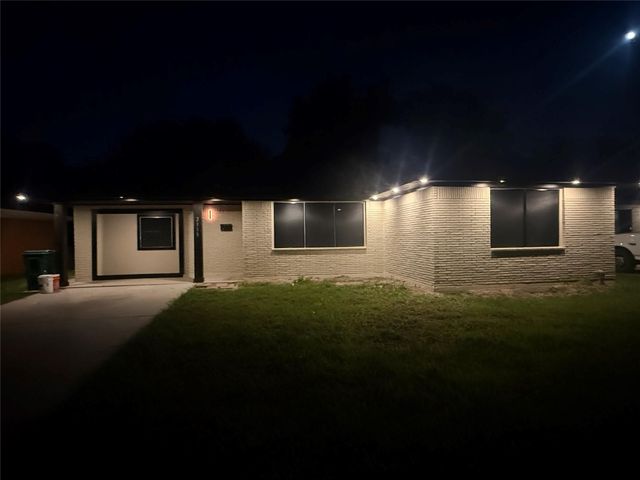 2115 Dewberry Lane, Pasadena, TX 77502