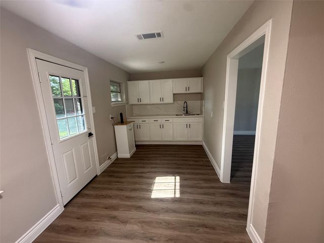 2115 Dewberry Lane, Pasadena, TX 77502