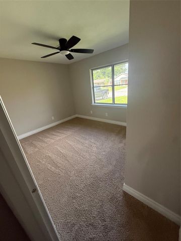 2115 Dewberry Lane, Pasadena, TX 77502