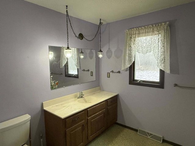 N8751 US HIGHWAY 53, Holmen, WI 54636