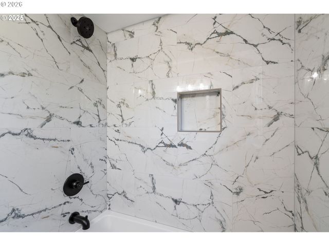 7776 Sw 5TH Ave, Portland, OR 97219