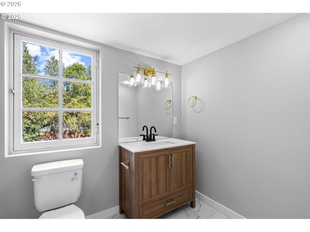 7776 Sw 5TH Ave, Portland, OR 97219