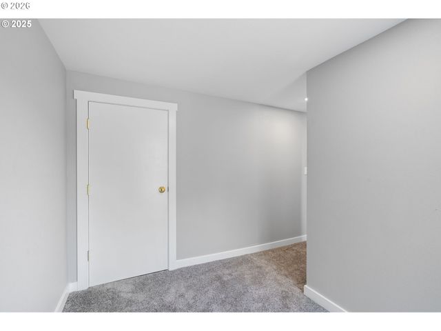 7776 Sw 5TH Ave, Portland, OR 97219