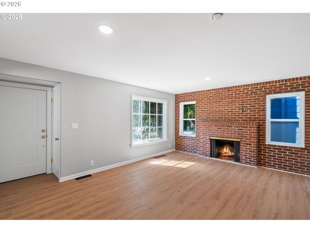 7776 Sw 5TH Ave, Portland, OR 97219