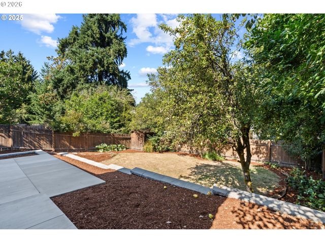 7776 Sw 5TH Ave, Portland, OR 97219