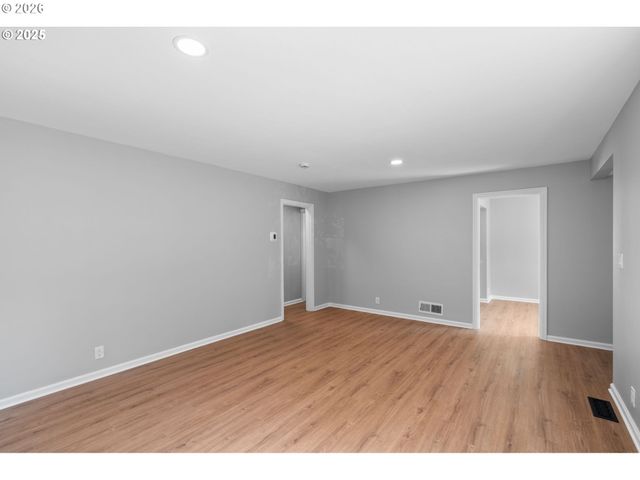 7776 Sw 5TH Ave, Portland, OR 97219