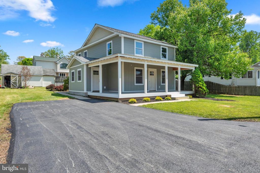 Image 35 of property listing at 2121 ALVIN AVE, Catonsville, MD 21228