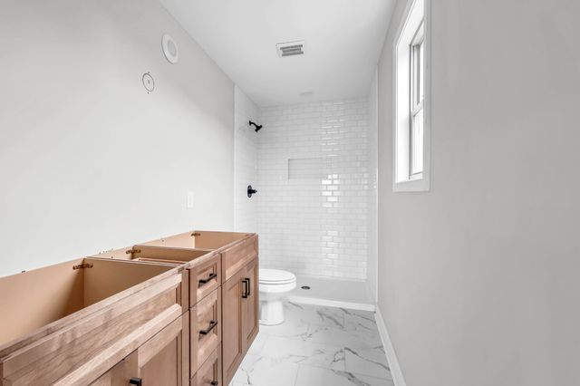 195 Quarry View Ct, Clarksville, TN 37043