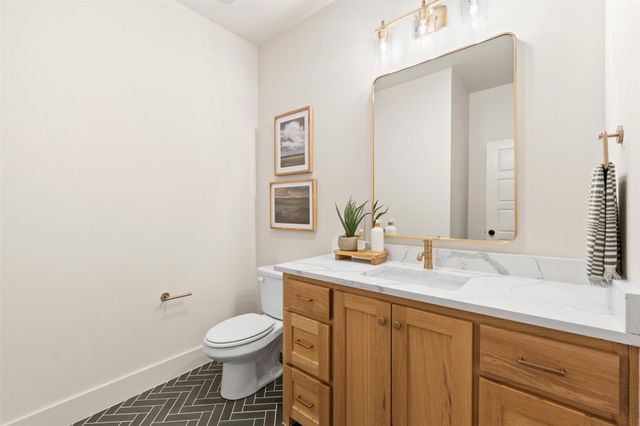 233 Glenview CIR, Belton, TX 76513