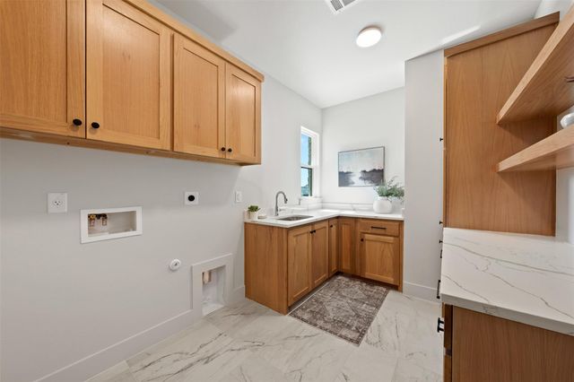 233 Glenview CIR, Belton, TX 76513