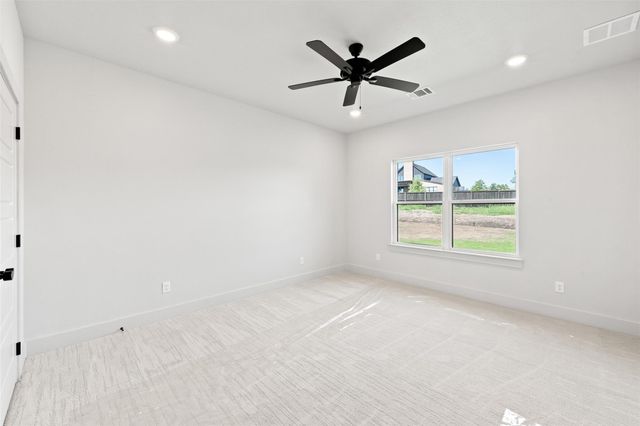 233 Glenview CIR, Belton, TX 76513