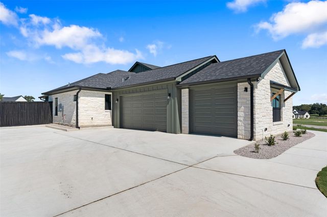 233 Glenview CIR, Belton, TX 76513