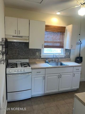 102 Ocean Gate Avenue B, Ocean Gate, NJ 08740