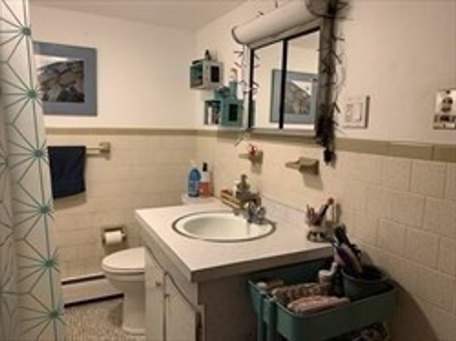 1092 Broadway 2, Somerville, MA 02144