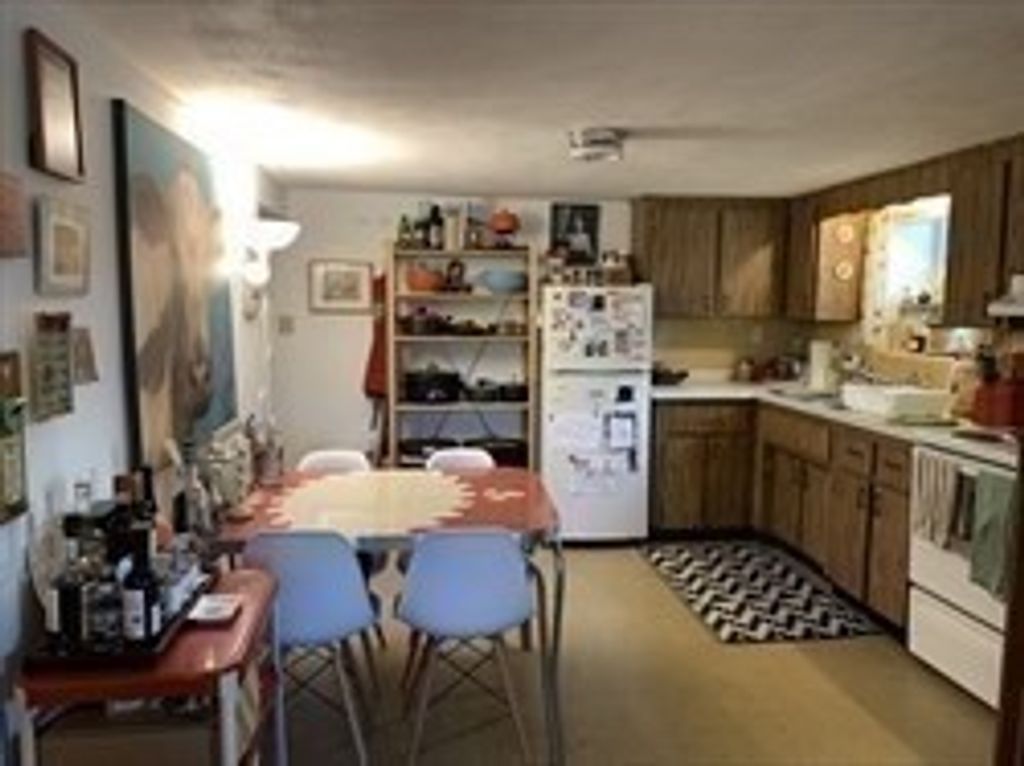 1092 Broadway 2, Somerville, MA 02144