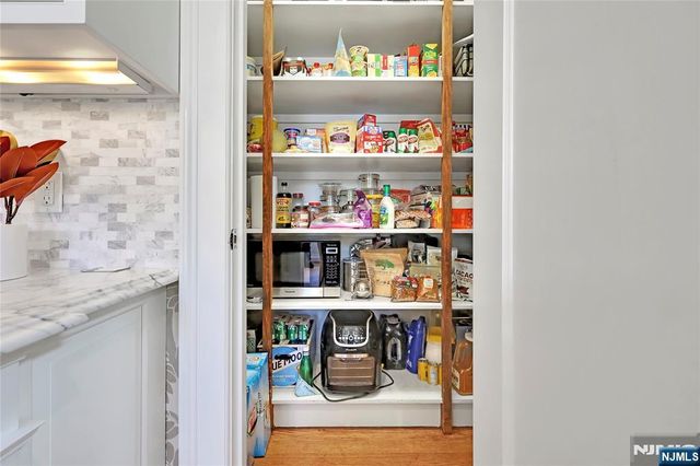 65 S Mountain Avenue, Montclair, NJ 07042