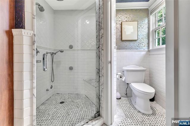 65 S Mountain Avenue, Montclair, NJ 07042