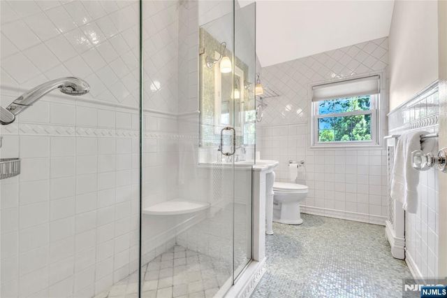 65 S Mountain Avenue, Montclair, NJ 07042
