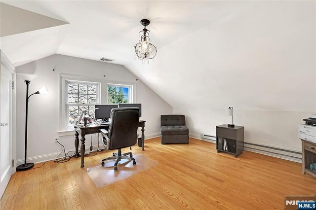 65 S Mountain Avenue, Montclair, NJ 07042