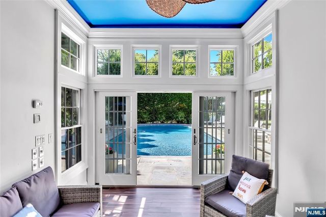 65 S Mountain Avenue, Montclair, NJ 07042