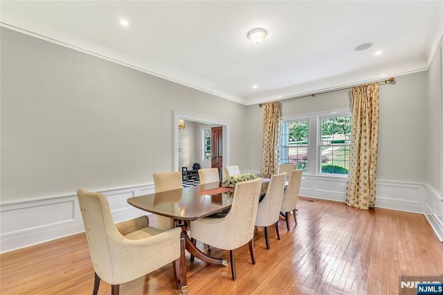 65 S Mountain Avenue, Montclair, NJ 07042