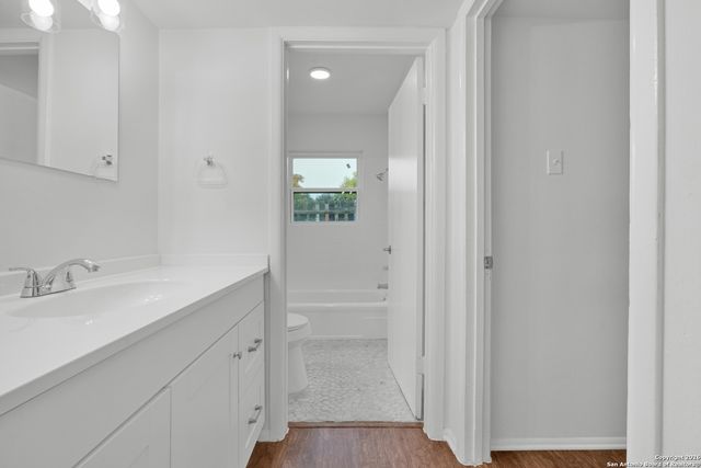 600 Gentleman Rd Apt 2, Balcones Heights, TX 78201